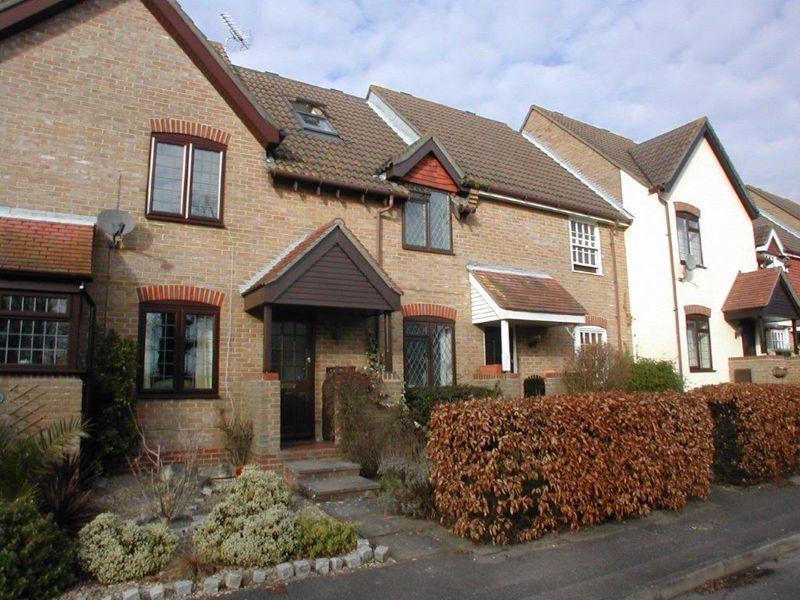 Beattie Rise, Hedge End, Southampton SO30 2RF 3 bed terraced house £