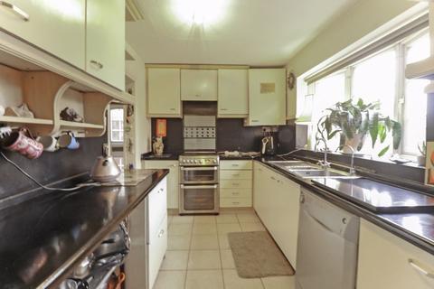 4a Ditton Road, Datchet, Slough, SL3 9LR