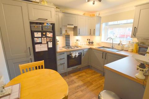 35 Layham Drive, Luton, LU2 9SY