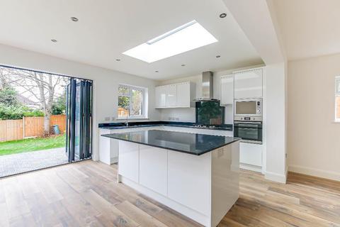 7 Croham Mount, South Croydon, CR2 0BR