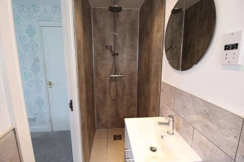 2 Larkin Close, New Ferry, Wirral, CH62 5JZ
