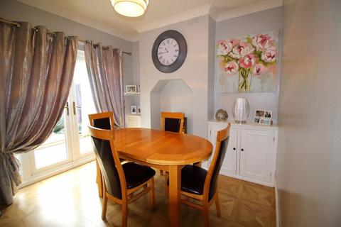 105 Milton Road, Caterham, CR3 5JJ