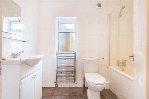 79 Maple Road, London, SE20 8LN