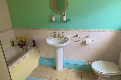 97 Llantwit Road, Neath, SA11 3LA