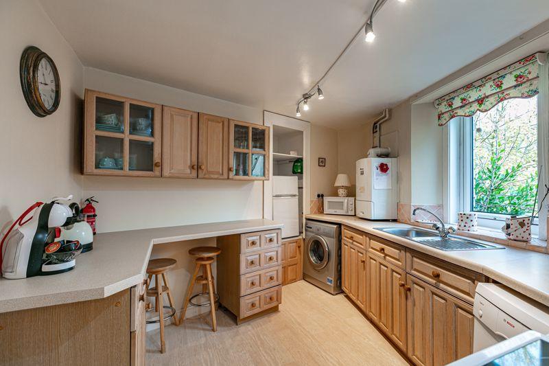 Breakfasting Kitchen
