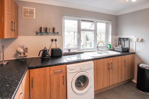 99 Dacre Crescent, Aveley, South Ockendon, RM15 4TT
