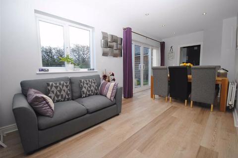 34 Saxon Way, Sherburn In Elmet, Leeds, LS25 6PP