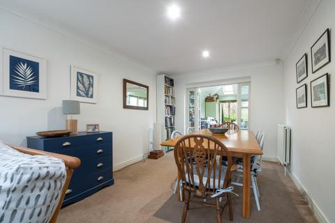 2 Moorfields, Raskelf, York, YO61 3UZ