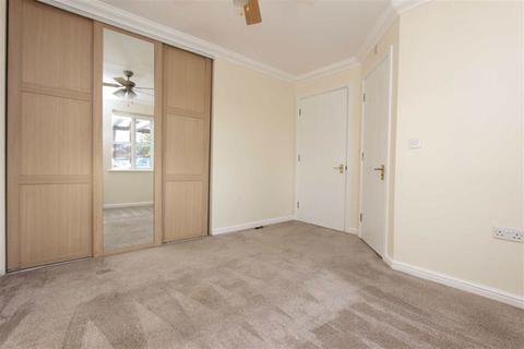 21 Ridley Close, Barking, IG11 9PJ