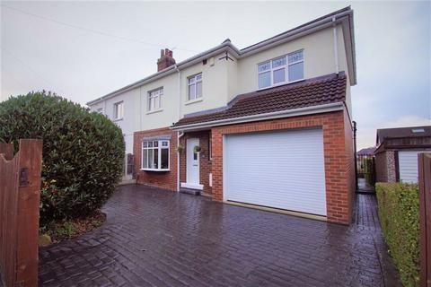 16 Austhorpe Grove, Leeds, LS15 8PY