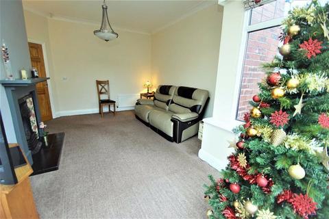 16 Austhorpe Grove, Leeds, LS15 8PY