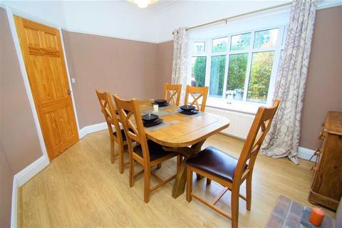 16 Austhorpe Grove, Leeds, LS15 8PY
