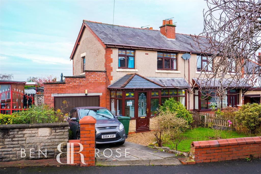 Collingwood Road, Chorley 3 bed semidetached house £149,995