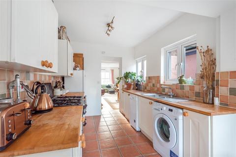 5 Argyle Terrace, Totnes, TQ9 5JJ