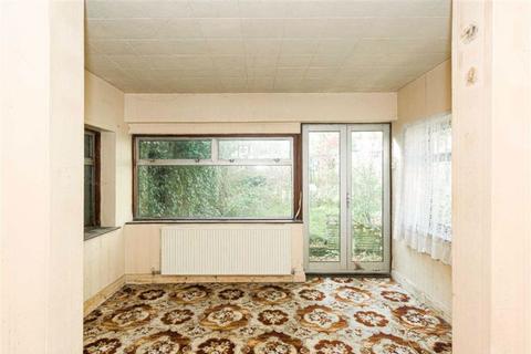 51 Clarkes Avenue, Worcester Park, KT4 8QA