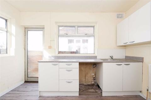 51 Clarkes Avenue, Worcester Park, KT4 8QA