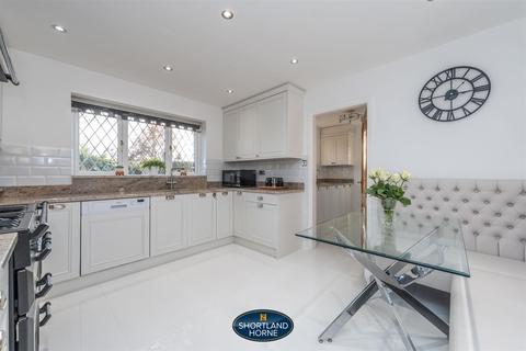 3 Highgrove, Coventry, CV4 8JJ