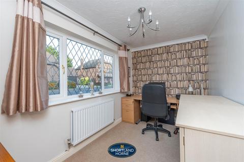 3 Highgrove, Coventry, CV4 8JJ