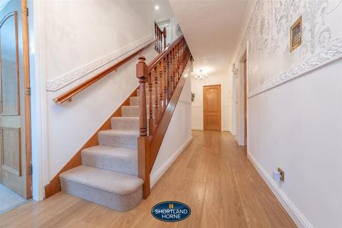 3 Highgrove, Coventry, CV4 8JJ