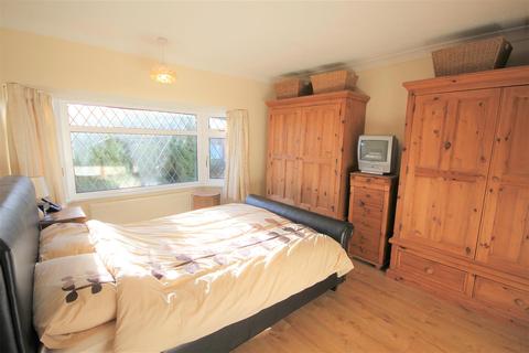 9 Diamond Close, Stoke-on-trent, ST3 7LU