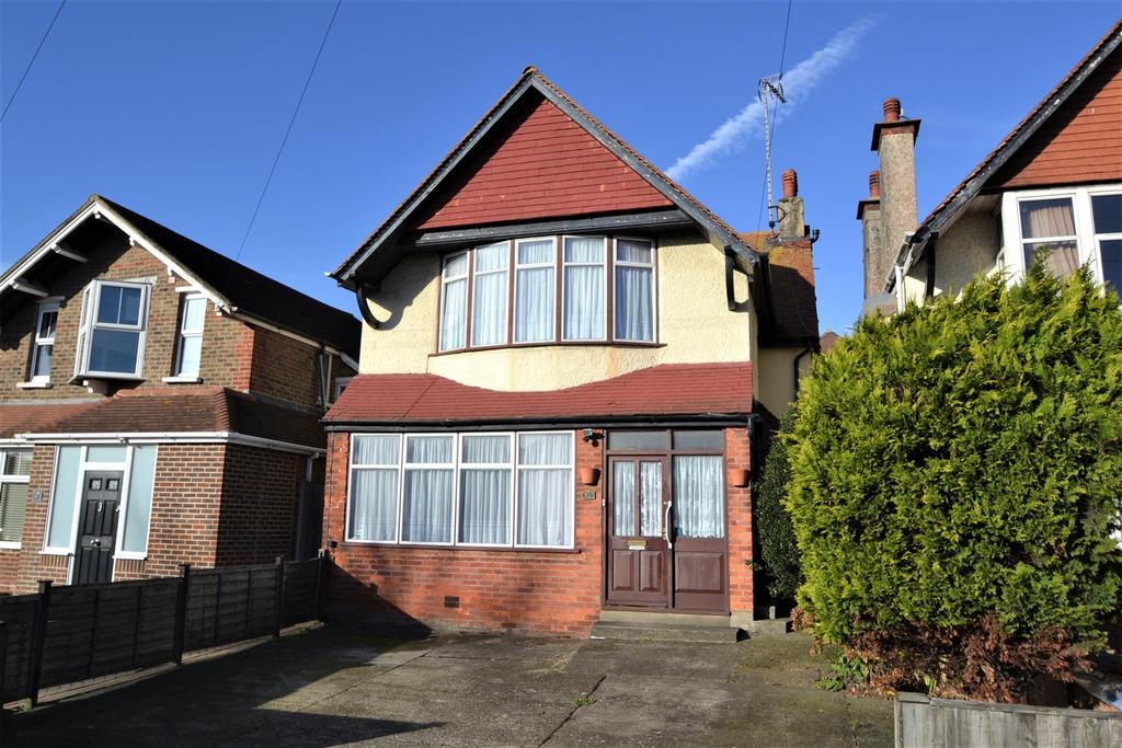St. Anthonys Avenue, Eastbourne 3 bed detached house £315,000