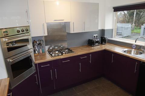 61 Ashdale Drive, Birmingham, B14 4TX