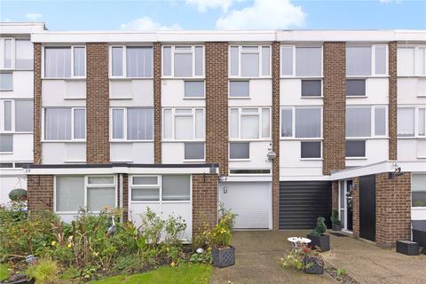 19 Silver Tree Close, Walton-on-thames, KT12 1NW