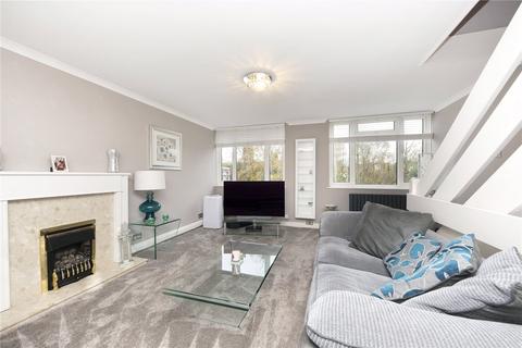 19 Silver Tree Close, Walton-on-thames, KT12 1NW