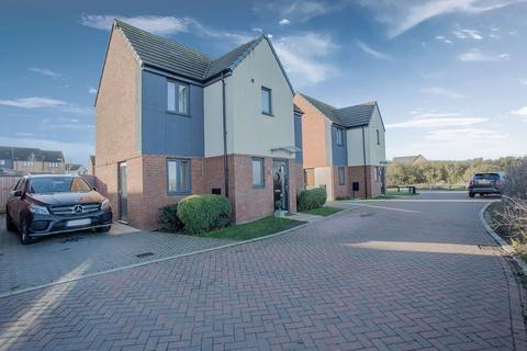 5 Glover Drive, Peterborough, PE4 7DE