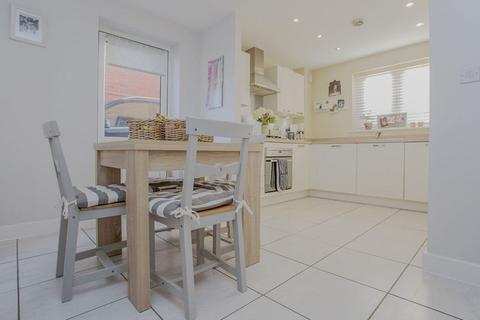 5 Glover Drive, Peterborough, PE4 7DE
