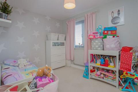 5 Glover Drive, Peterborough, PE4 7DE