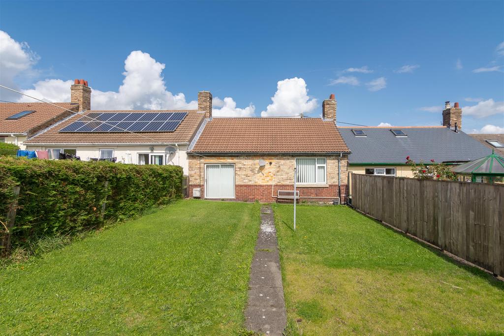 Fourth Street, Crookhall, DH8 7LS 2 bed bungalow £75,000
