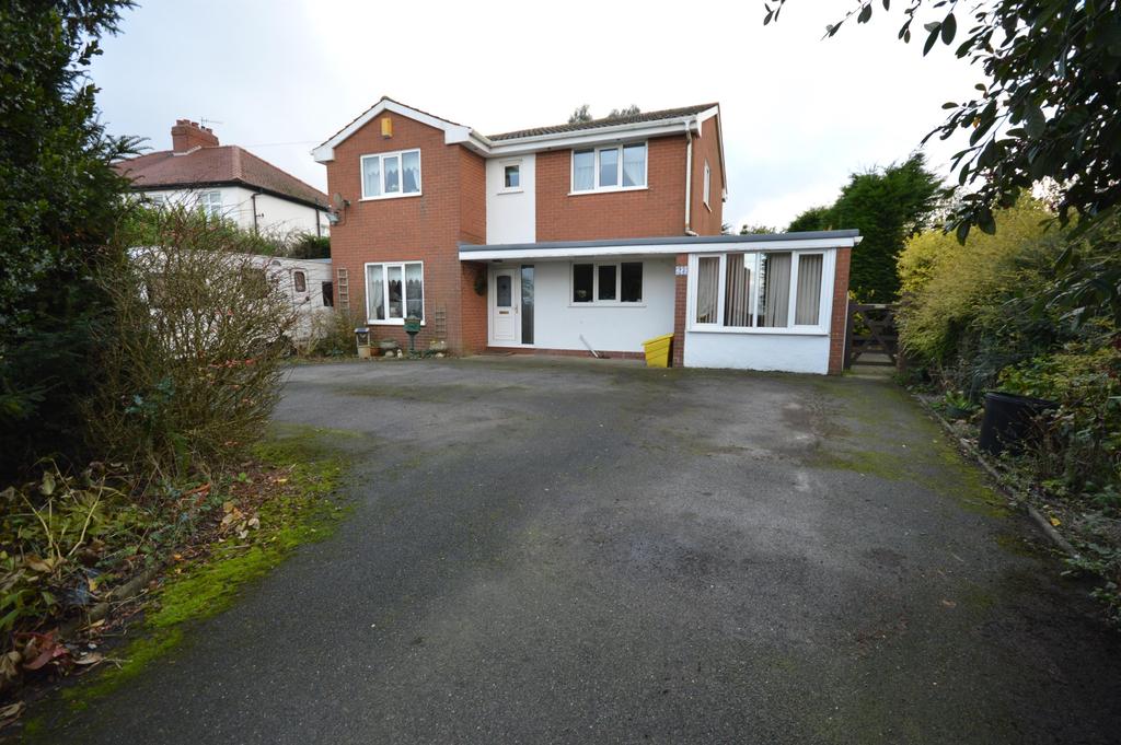 Muston Road, Hunmanby, Filey, YO14 0JY 3 bed detached house £325,000