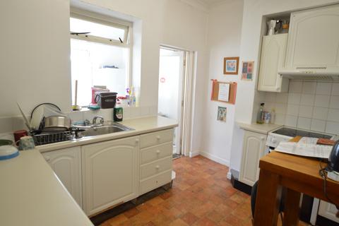 1 bedroom in a house share to rent, 7 Malmesbury Park Place, Bournemouth BH8