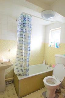 1 bedroom in a house share to rent, 7 Malmesbury Park Place, Bournemouth BH8