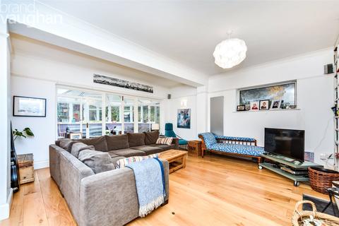 43 Withdean Crescent, Brighton, BN1 6WG