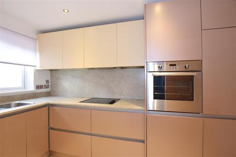 17 Robinson Way, Northfleet, Gravesend, DA11 9AB
