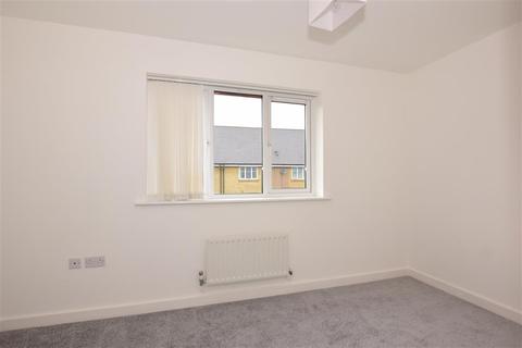 17 Robinson Way, Northfleet, Gravesend, DA11 9AB