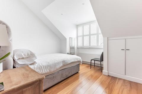 Flat 2, 60 Sarre Road, London, NW2 3SL