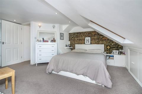 8 Kenmure Road, London, E8 1JU