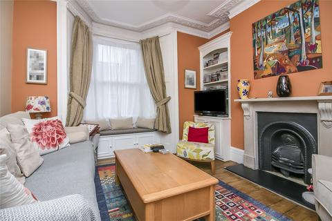8 Kenmure Road, London, E8 1JU