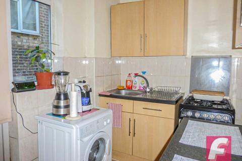160 Tanfield Avenue, London, NW2 7SP