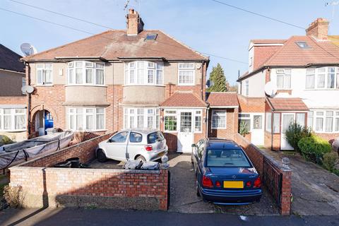 5 Eton Avenue, Hounslow, TW5 0HB