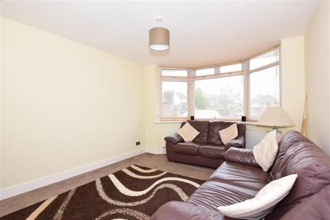8 The Close, Dartford, DA2 7ES