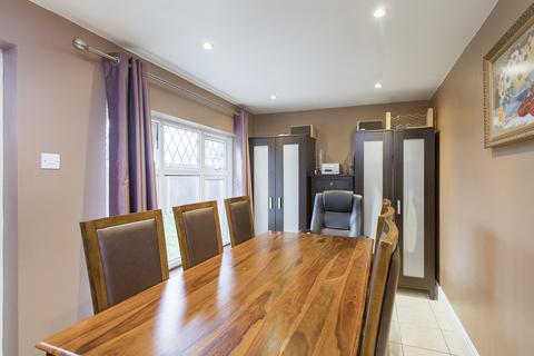 80 Lily Gardens, Wembley, HA0 1DW