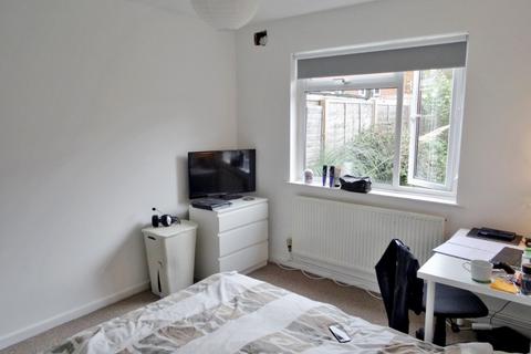 4 bedroom semi-detached house to rent, Kingsway, Exeter, EX2