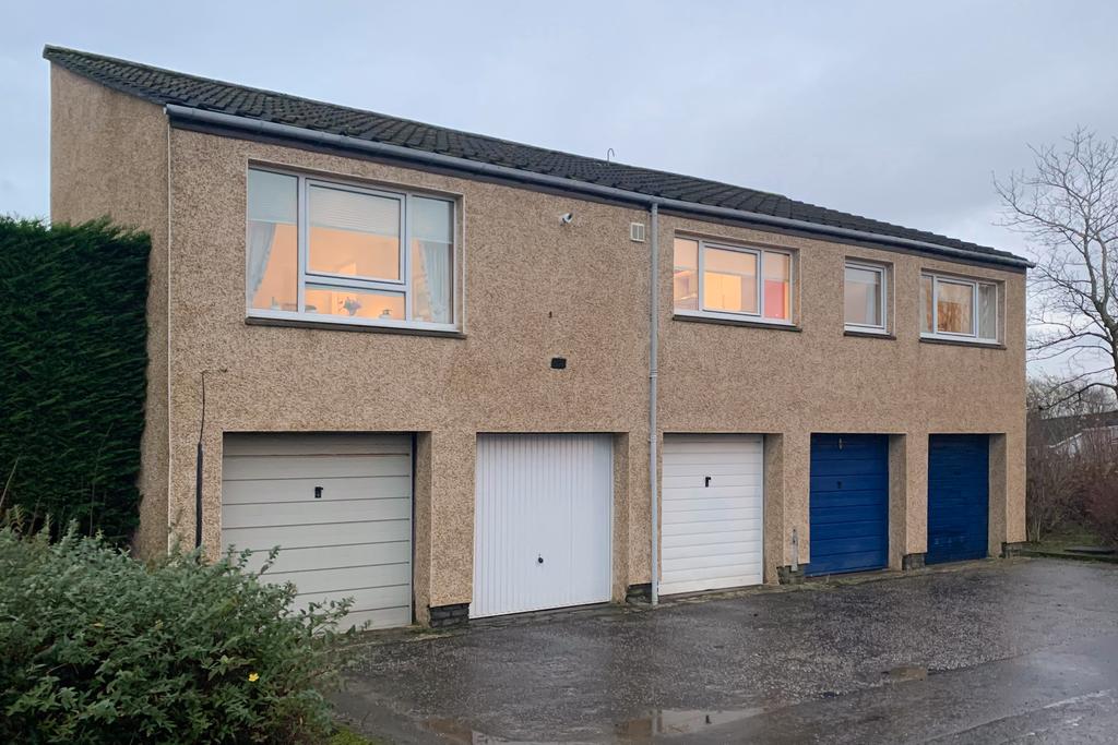 Etive Crescent, Condorrat... 2 bed detached bungalow £95,000