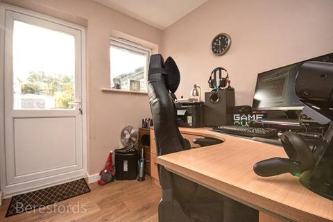 14 Falcon Fields, Maldon, CM9 6YA