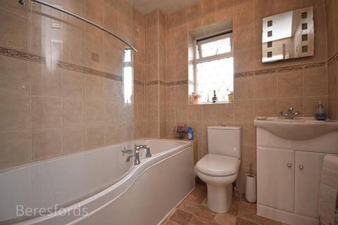 14 Falcon Fields, Maldon, CM9 6YA