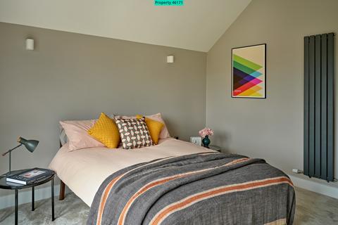 Little Colthorpe Grange Road, Whaddon, Gloucester, GL4 0UA